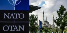 Nato, al via il summit di Ankara. I nodi della difesa Ue e le richieste di Kiev