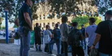 Roma, maxi-retata al Colosseo. Tredici stranieri fermati
