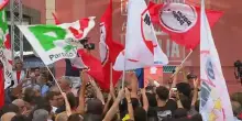 La festa del campo largo nel caos: "Farsa elettorale", blitz sinistro in piazza