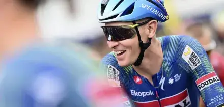 Volata vincente per Merlier nella 7^ tappa del Tour, Pogacar resta in giallo