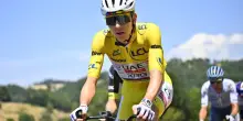 Al Tour ennesimo acuto di Pogacar, sempre pi&ugrave; maglia gialla