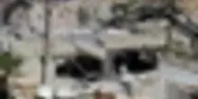 Cisgiordania, bulldozer israeliani demoliscono una casa palestinese