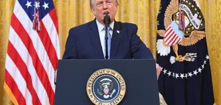"Ha rubato i dati di milioni di elettori". Trump accusa la Cina