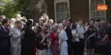 Nuovo Primo ministro britannico Andy Burnham arriva al numero 10 di Downing Street tra gli applausi