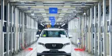 Cina, le attrezzature guidano la crescita dell'export nel primo semestre