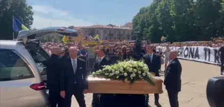 A Verona l'ultimo saluto a Osvaldo Bagnoli, mister Schopenhauer del calcio