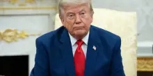 Trump non ha dubbi: "Colpiremo Pickaxe Mountain". Stretta Houthi sul Mar Rosso