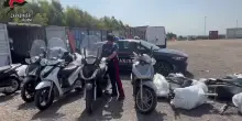 A Roma traffico illecito di moto nei container: 3 fermi e 2 denunce
