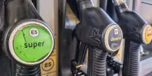 Via libera alla riforma della rete carburanti, Urso &ldquo;Svolta storica&rdquo;