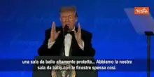 Trump sulla nuova sala da ballo della Casa Bianca: I vetri blindati resistono anche agli AK-47