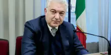 La supercazzola di Arcuri. Un'arringa infinita in cui spazia da Freud al Papa, ma non spiega nulla