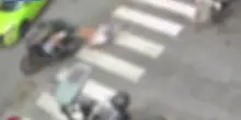 Trascinano anziana per strapparle la borsa, due fermati a Roma