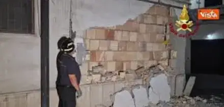Terremoto Campi Flegrei, proseguono le verifiche tecniche dei Vigili del fuoco sugli edifici