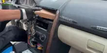 Catania, due chili di cocaina nascosti nel cruscotto dell'auto