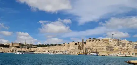 Malta, 15enne italiano detenuto da due mesi. La Farnesina segue gli sviluppi