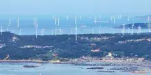 Cina, obiettivo produzione di energia da fonti non fossili al 50% entro il 2030