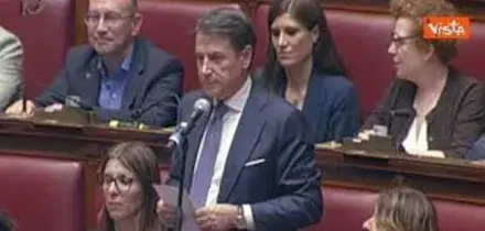 Chat Delmastro, Bagarre in Aula alla Camera durante intervento Conte, deputato di FdI allontanato
