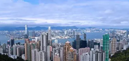 Cina, banca Ubs rialza al 4,5% le previsioni su crescita del Pil di Hong Kong