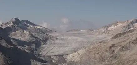 Alpi sempre pi&ugrave; calde, ghiacciai a rischio tra fusione e siccit&agrave;