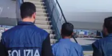 Rimpatri, i dati che smontano i teoremi. Piantedosi: altri 128 in una settimana