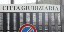 "Ammazzo tuo figlio", l'inchiesta sul racket delle occupazioni: aggressioni e minacce