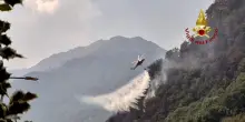 Incendi in Piemonte, vigili del fuoco impegnati sui fronti ancora attivi