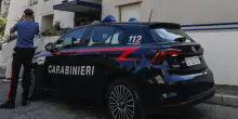 Donna morta trovata nell'armadio. Interrogato il figlio: la sua versione