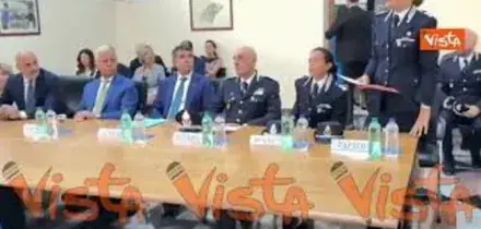 Piantedosi visita Dipartimento della Protezione civile
