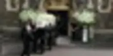 Familiari, amici e fan danno l'ultimo addio a Bonnie Tyler in Galles