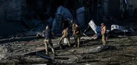 Notte di attacchi incrociati tra Mosca e Ucraina, morti e feriti A Zaporizhzhia
