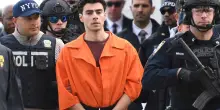 La sinistra affascinata dall'assassino Mangione