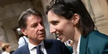 Conte fa l'anti woke e scavalca Schlein a destra (e a sinistra sul pacifismo)