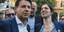 Povera Elly desaparecida e bullizzata da Conte. Le primarie sono un incubo