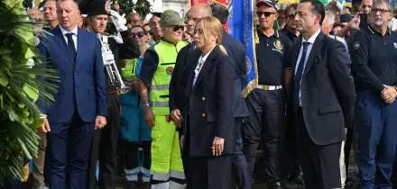Sisma 2016, Meloni ad Amatrice per il decennale. Zuppi &ldquo;Ricostruire la comunit&agrave;&rdquo;