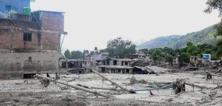 Nepal, sale a 389 il bilancio delle vittime