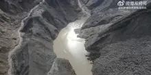 Disastro in Nepal, la seconda catastrofe incombe: il lago rischia di travolgere tutto