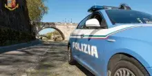Accoltella ex moglie a Roma e fugge, fermato dopo 7 ore di ricerche