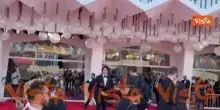 Nicolas Maupas sul red carpet di Venezia 83, qualcuno grida: Quanto sei bello mamma mia