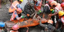 Salvati due operai intrappolati vivi in un tunnel. Le incredibili immagini | GUARDA