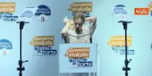 Meloni: Sinistra ha orrore degli operai, perch&egrave; hanno studiato poco e vivono in periferia