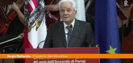 Mattarella "Non si &egrave; stranieri a casa propria"