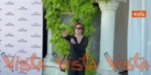 Venezia 83, Monica Guerritore in posa per i fotografi al Lido per la Mostra del Cinema