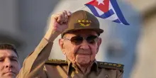 Raul Castro ricompare in pubblico dopo le voci sulla morte | GUARDA