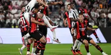 Una perla di Cisse e un'incornata di Gatti nel recupero, Juve-Milan 1-1