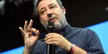Salvini vuole tassare le banche, Forza Italia fa muro: &egrave; scontro sugli extraprofitti