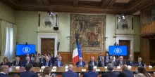 Ex Ilva, stop ai licenziamenti: il governo apre alla partecipazione pubblica