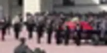 Corteo funebre a Oslo per il re di Norvegia Harald V