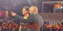 Venezia 83, Giuliano Sangiorgi con la compagna Ilaria Macchia sul red carpet