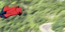 Cina: volo in tuta alare sul monte Tianmen