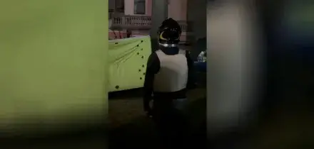 Si barrica su tetto abitazione per ore a Bergamo, arrestato dopo negoziazione